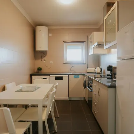 Holiday home 115 - Faustino S House Ii Estrada (Leiria)